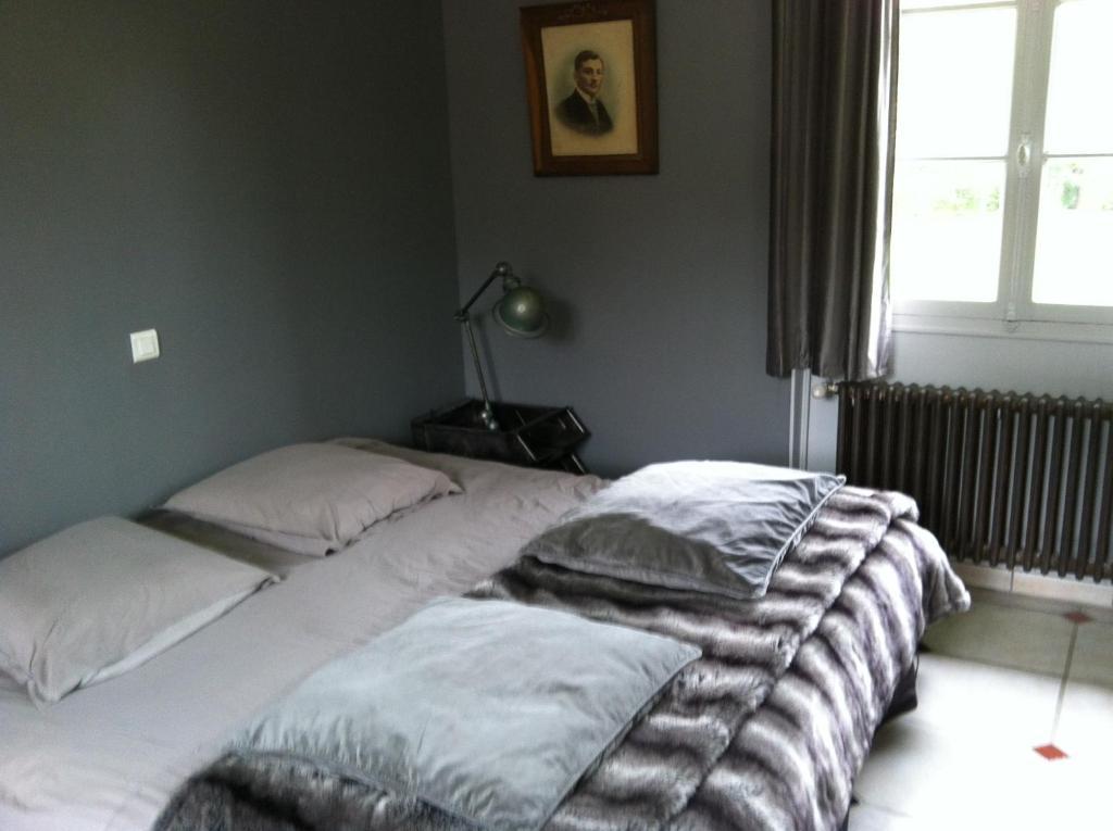 Chambres D'Hotes La Levriere Saint-Denis-le-Ferment Kamer foto