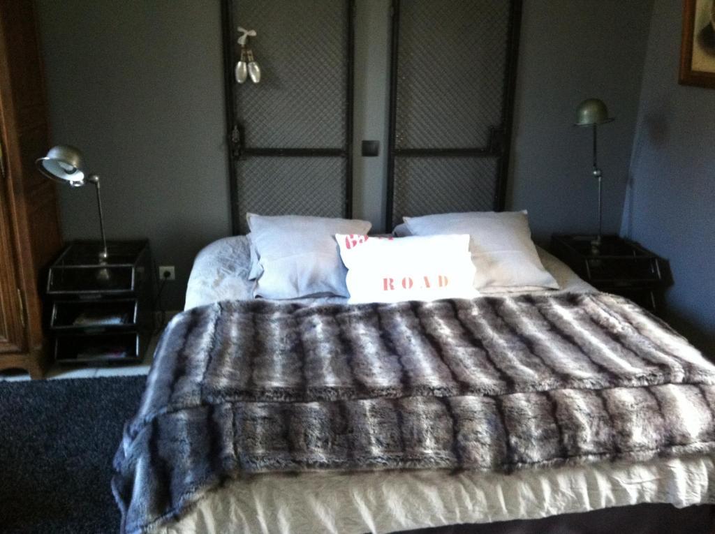 Chambres D'Hotes La Levriere Saint-Denis-le-Ferment Kamer foto